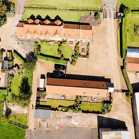 Low Moor Lodge 스카버러 외부 사진