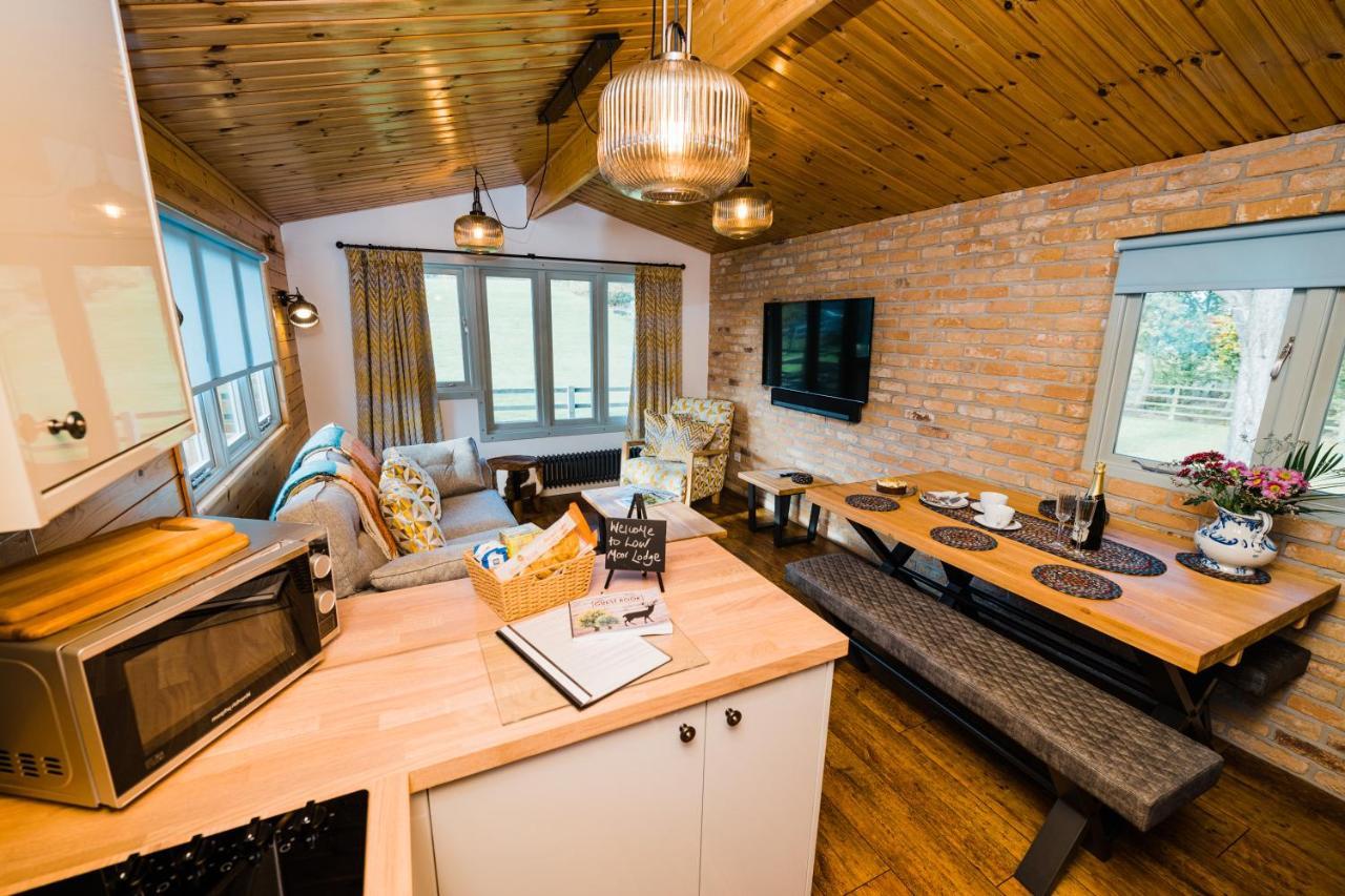 Low Moor Lodge 스카버러 외부 사진