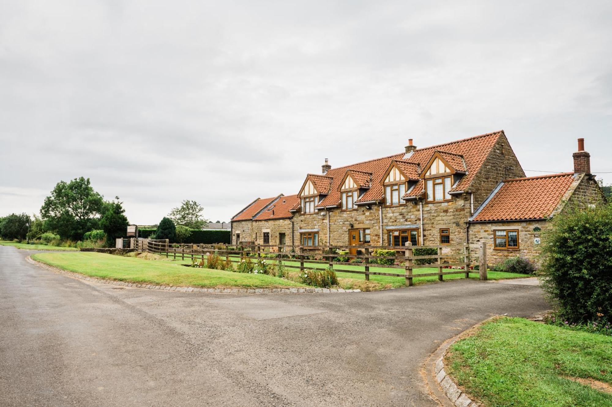 Low Moor Lodge 스카버러 외부 사진