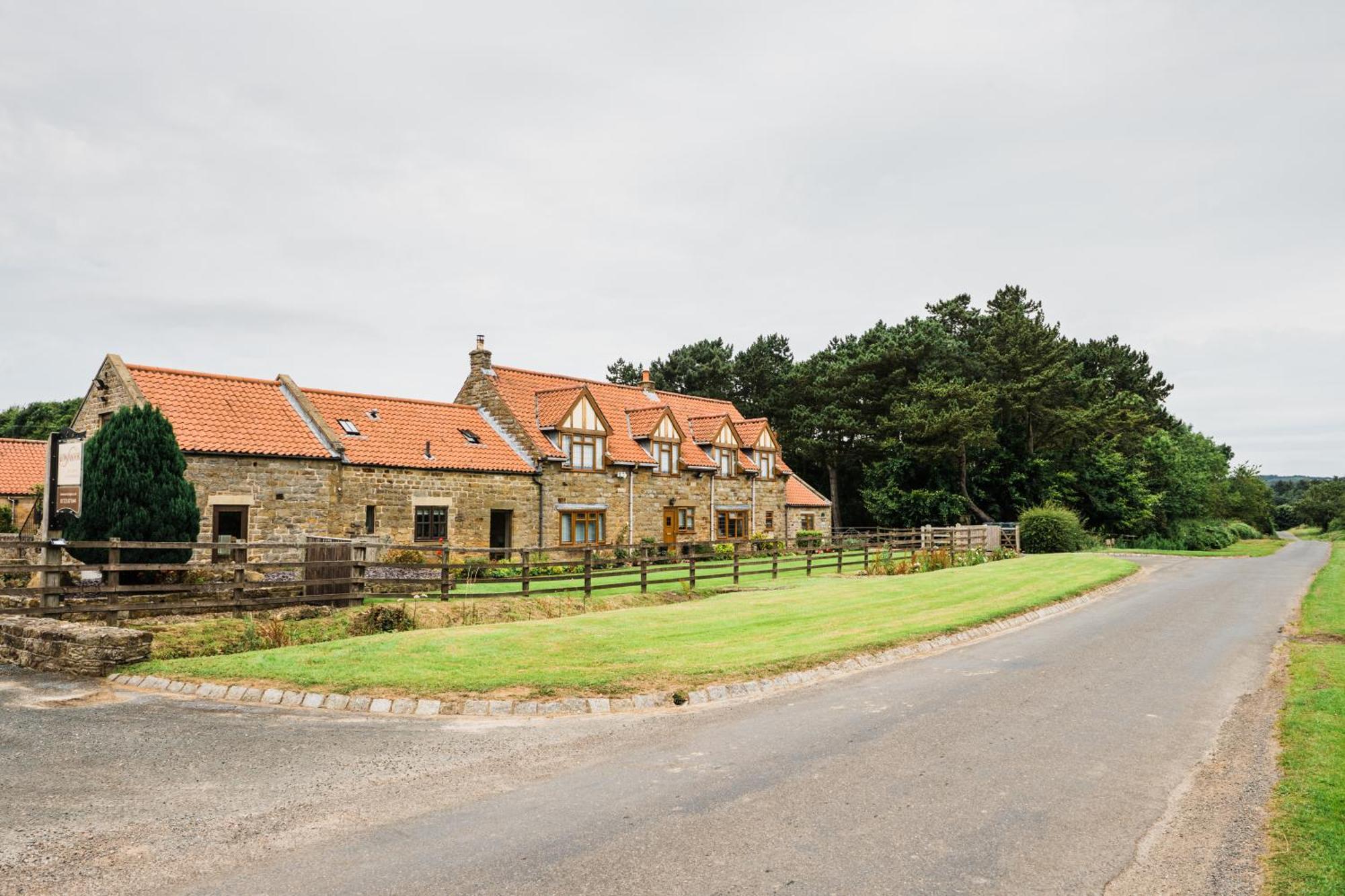 Low Moor Lodge 스카버러 외부 사진